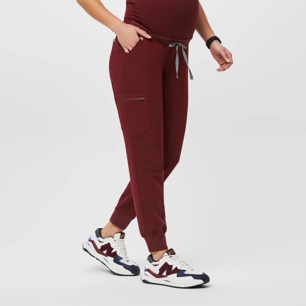 FIGS Maternity Zamora Jogger Scrub Pants Burgundy Size M